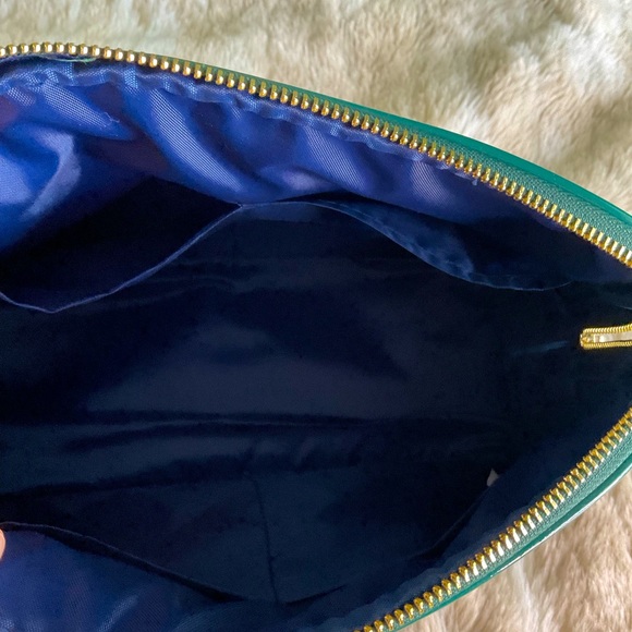 Charlotte and Emerson Cosmetic/Travel bags set of 2 - Picture 11 of 13